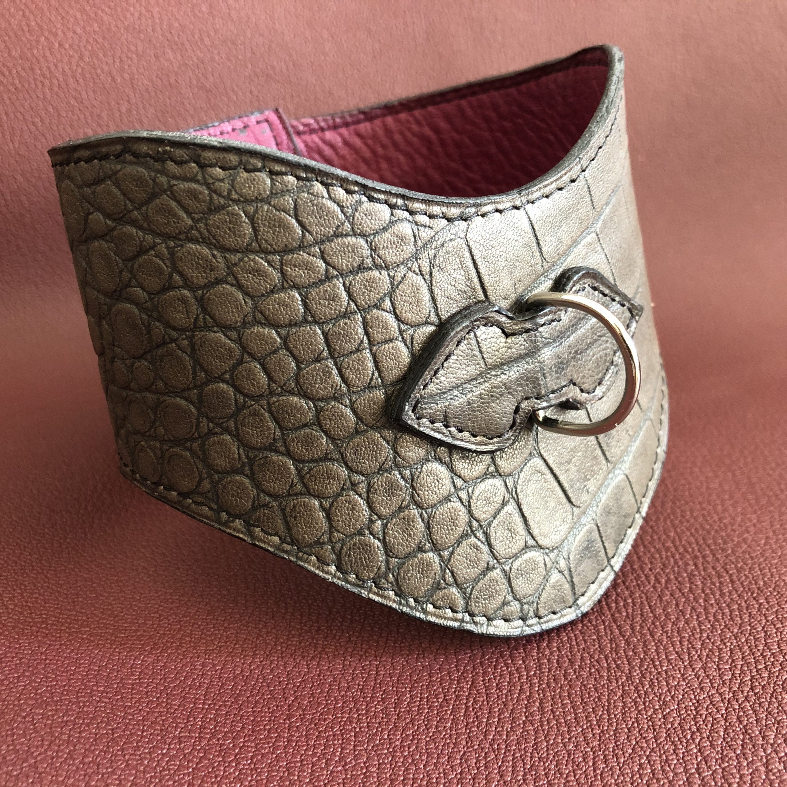 Grey Posture Collar Details