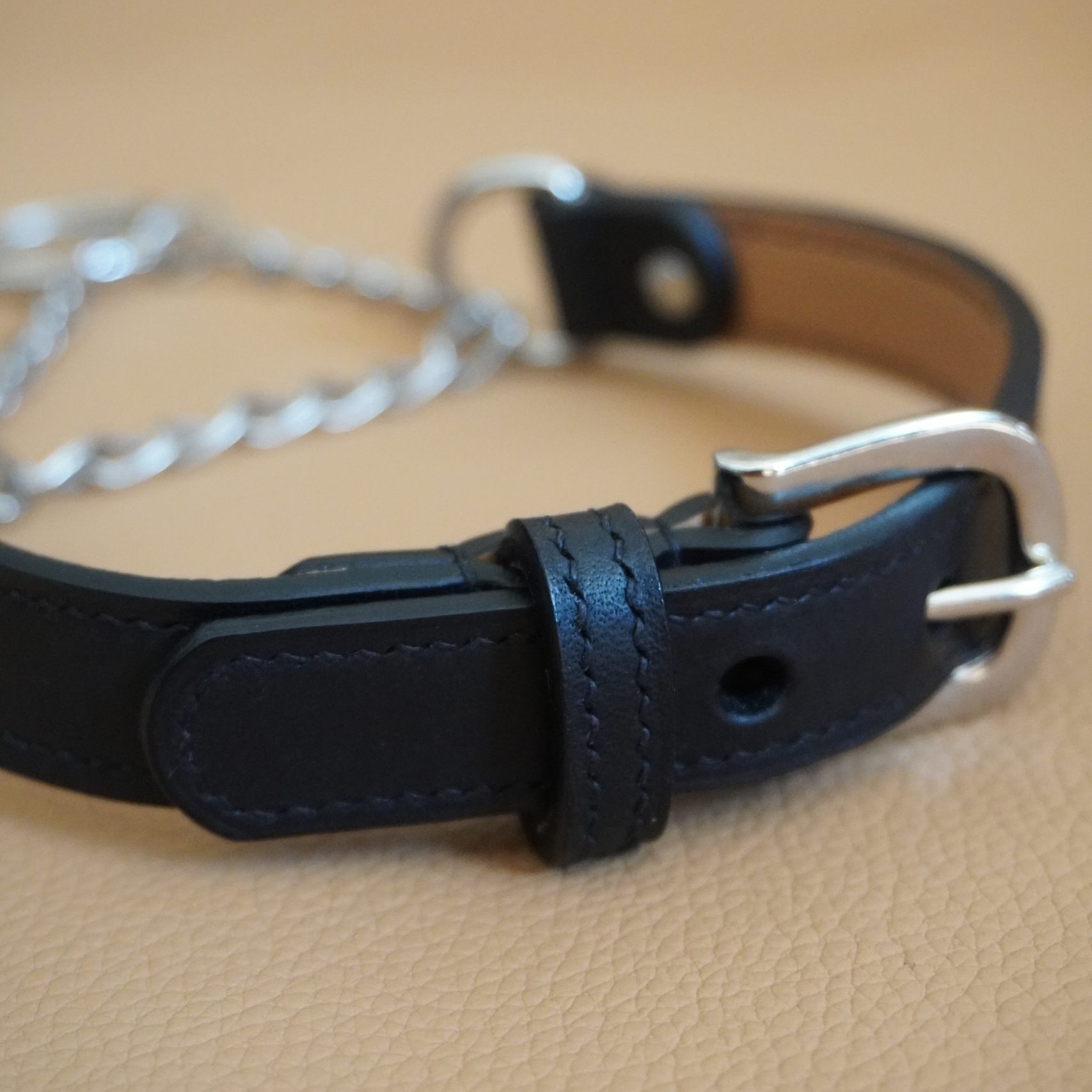 Slip-Chain Collar Black and Silver Back