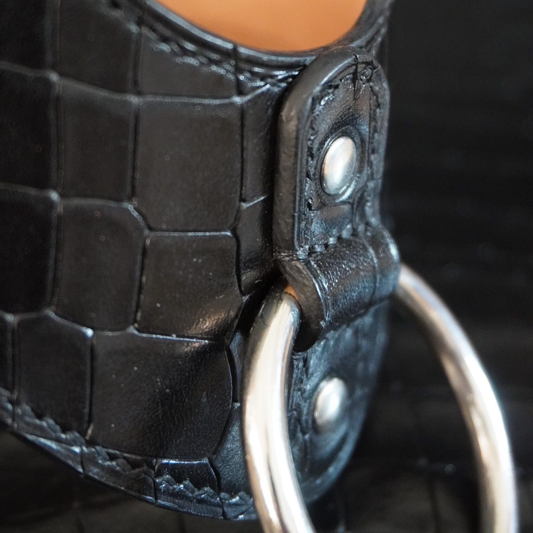 Audric Collar Black Oring