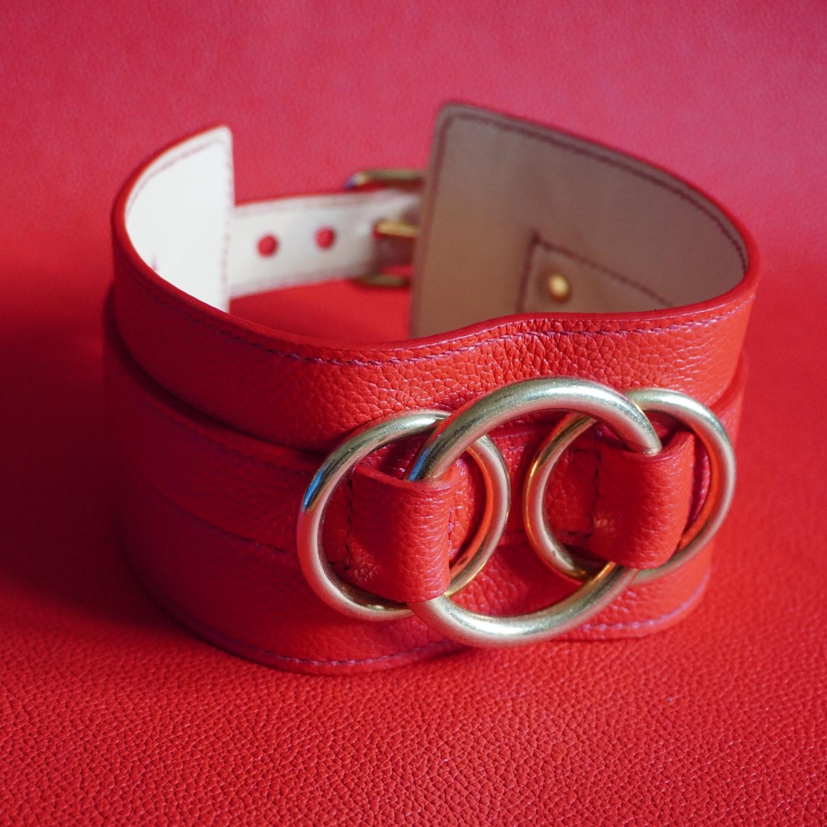Dita Collar Red